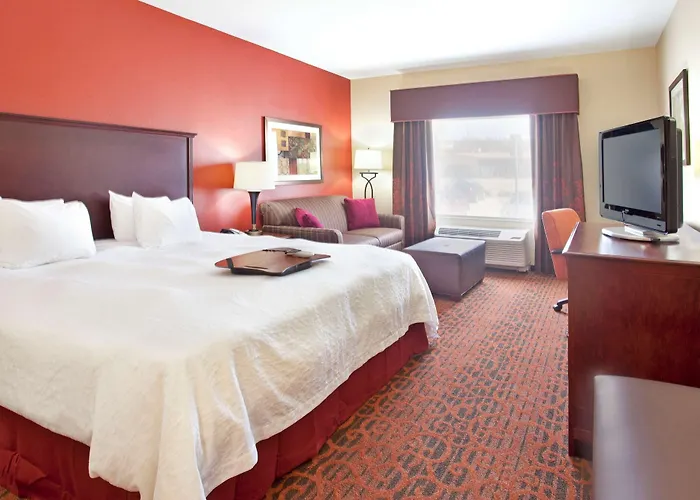 Hotel Hampton & Worth-west-i-30 3*