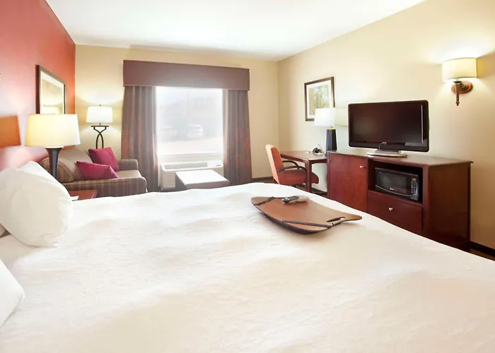 Hotel Hampton & Worth-west-i-30 3*